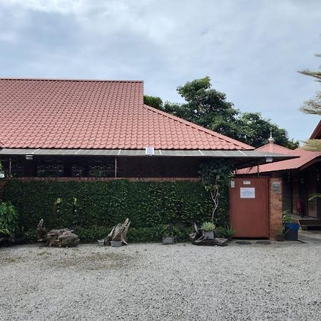 Merlimau Homestay Umbai Kelana מראה חיצוני תמונה
