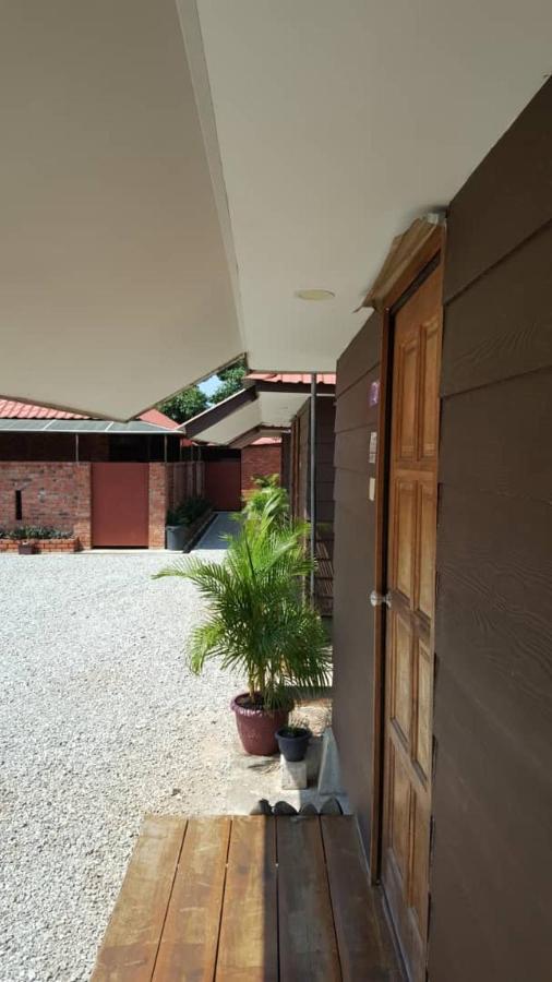 Merlimau Homestay Umbai Kelana מראה חיצוני תמונה